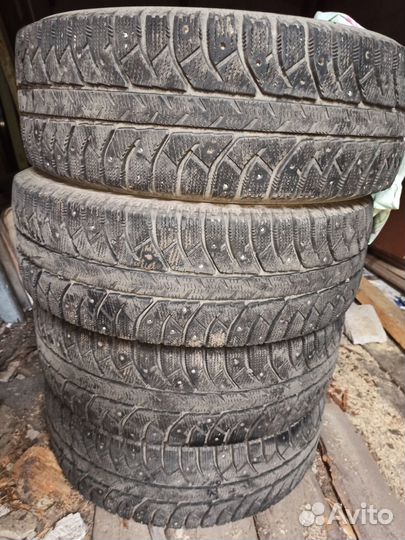 Bridgestone Ice Cruiser 7000 205/65 R15