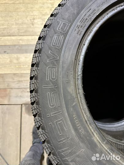 Gislaved Nord Frost 5 235/60 R17