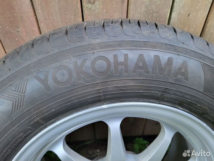R15 Yokohama 124R 205/65, PCD 5x112 DIA 70