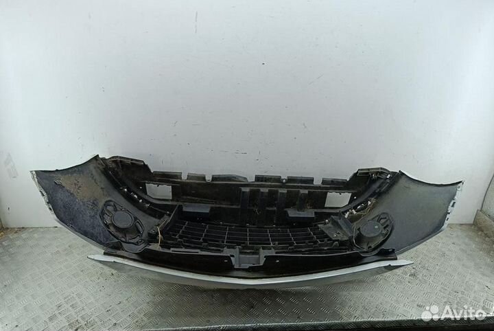 Бампер передний Renault Clio