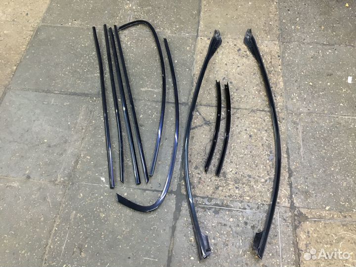 Накладка рамы стекла двери к-т BMW 5 F10 09-17