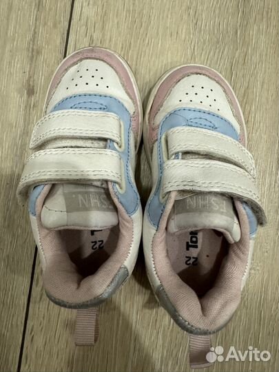 Кроссовки для девочки размер 22