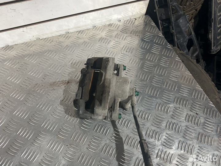 Суппорт передний правый volkswagen polo