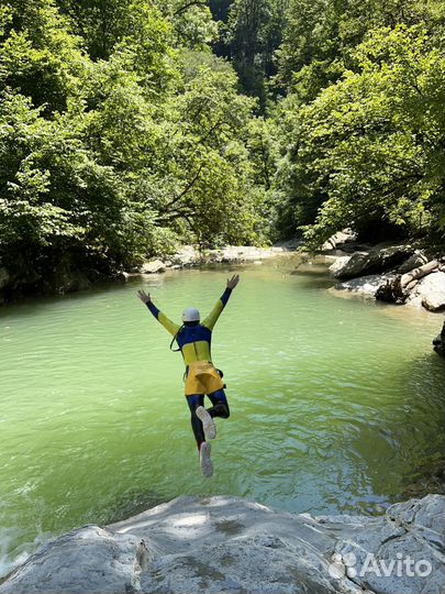 Каньонинг в гидрокостюмах Глубокая балка
