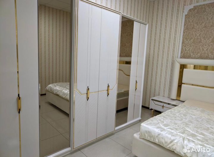 Спальная гарнитура