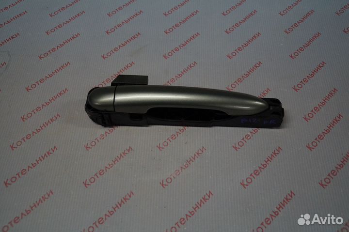 Nissan 80642-AV600 Ручка двери задняя правая