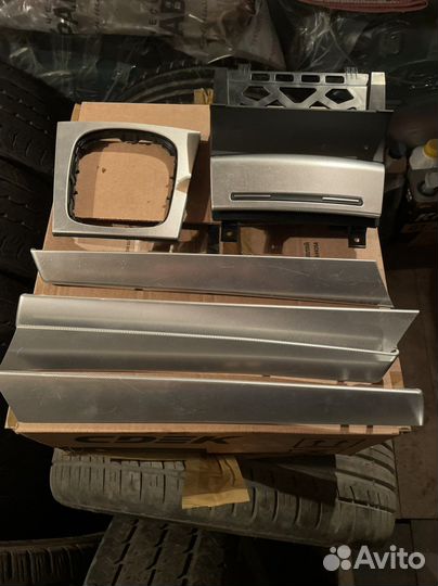 Декоративная накладкасалона audi a3 p8