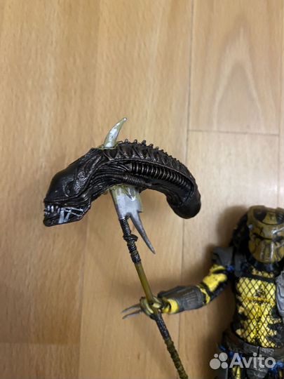 Хищник Оса голова Чужого neca