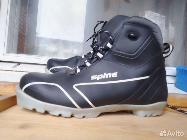 Ботинки лыжные 43 размер