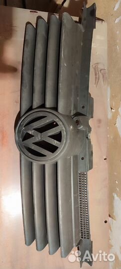 Решетка радиатора VW bora MK4