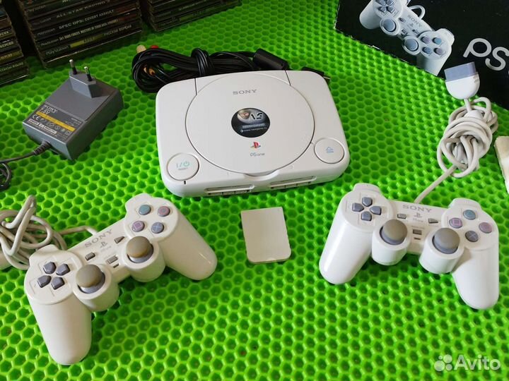 Sony PS1 One в Коробке + 2 Геймпада + 30 Дисков