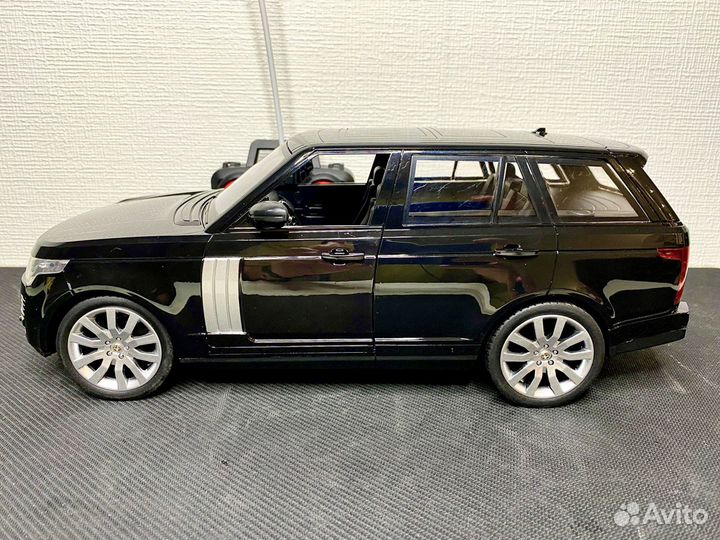 Радиоуправляемая машинка Range Rover 1:12 (33 см)