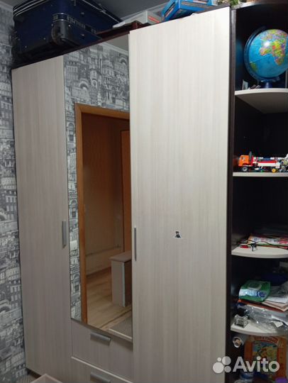 Шкаф 3 створчатый