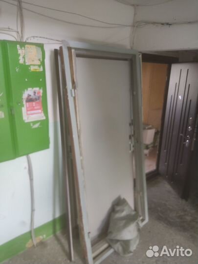 Дверь входная железная бу