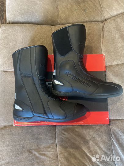 Мотоциклетные ботинки