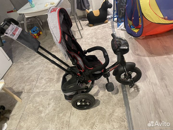 Детский велосипед с ручкой новый