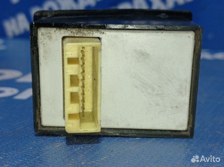 Блок управления зеркалами Honda Vigor седан 1988