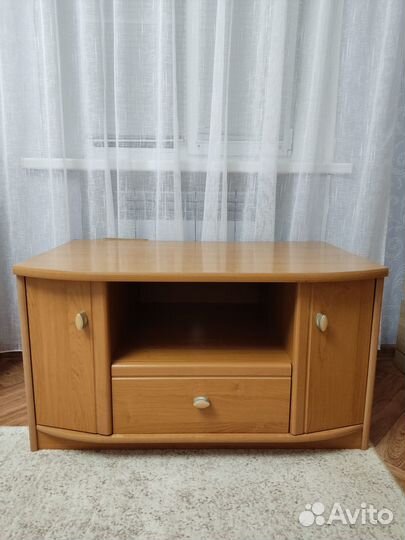 Тумба с полками настенными