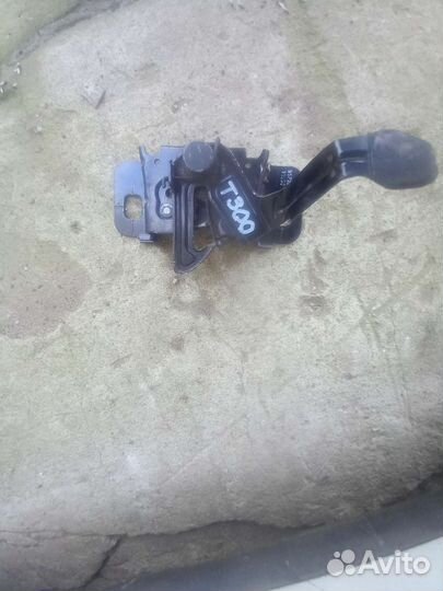 Шевроле авео т300 замок капота