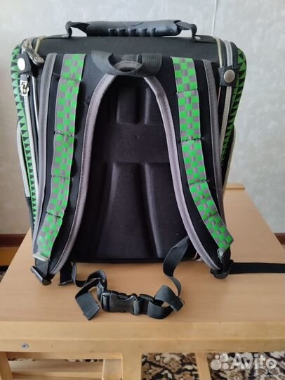 Продам рюкзак для начальной школы
