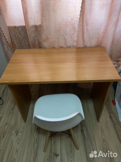 Письменный стол