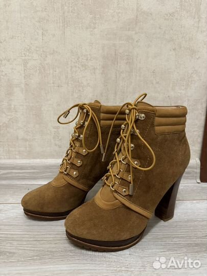 Ботильоны uterque