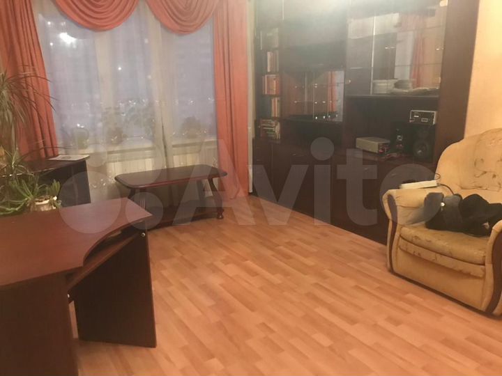 2-к. квартира, 62 м², 8/16 эт.