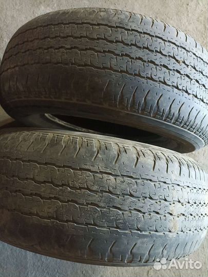 Bridgestone Dueler H/T D840 265/65 R17