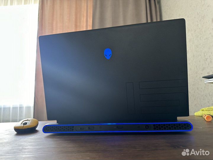 Игровой ноутбук Alienware m15 R6