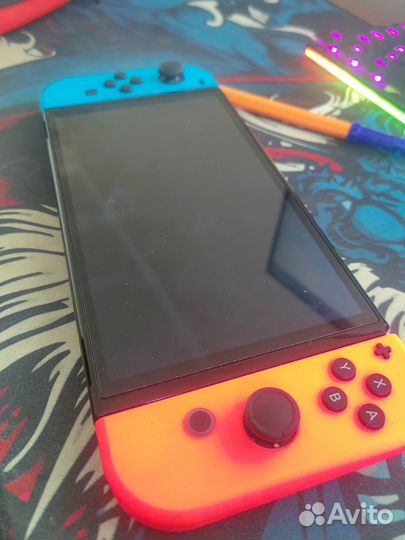 Nintendo switch oled + Карта памяти Samsung EVO Pl