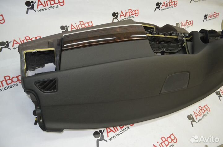 Торпедо BMW X5 (коричневый низ)