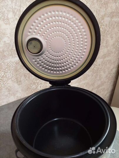 Мультиварка redmond rmc - m4526