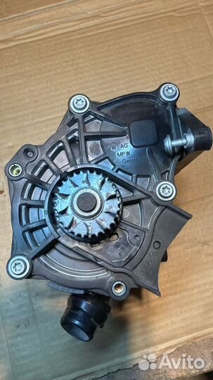 Насос водяной (помпа) Audi Q3 8U