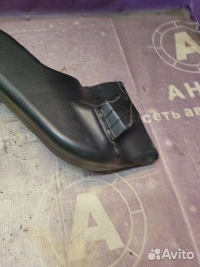 Корпус воздушного фильтра Mitsubishi Outlander Xl