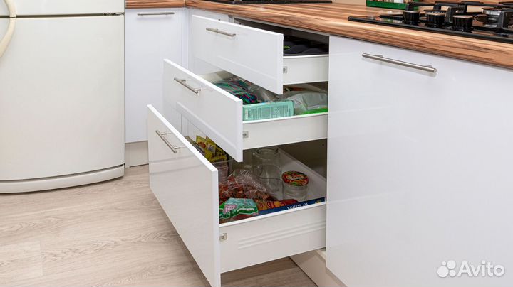 Кухонный гарнитур Maria угловая и прямая