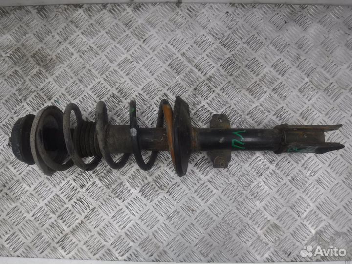 Стойка передняя в сборе Renault Duster 2012- 82008