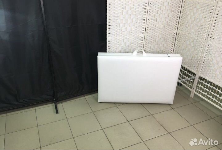 Кушетка косметологическая/наращивание/массаж