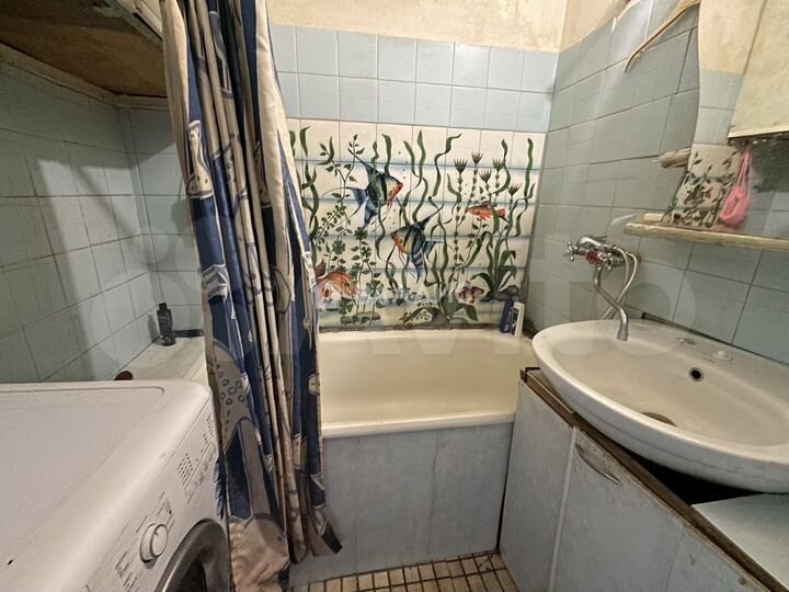 2-к. квартира, 49 м², 4/9 эт.