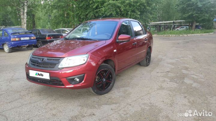 LADA Granta 1.6 МТ, 2017, 100 000 км