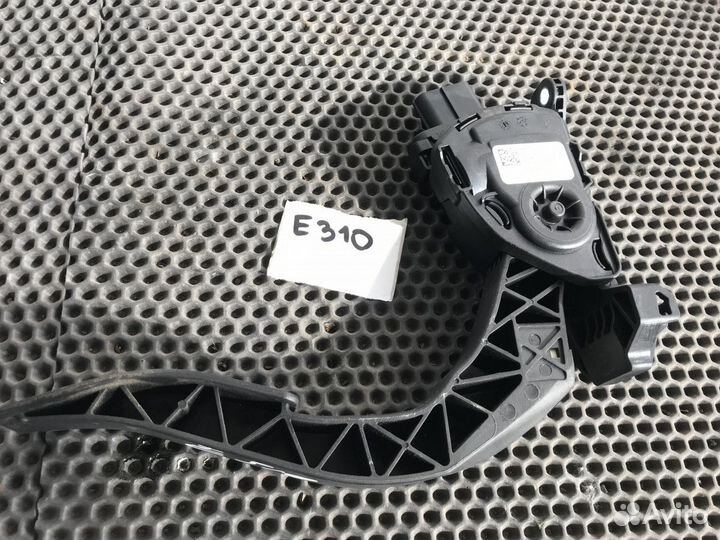 Audi a5 8t педаль газа