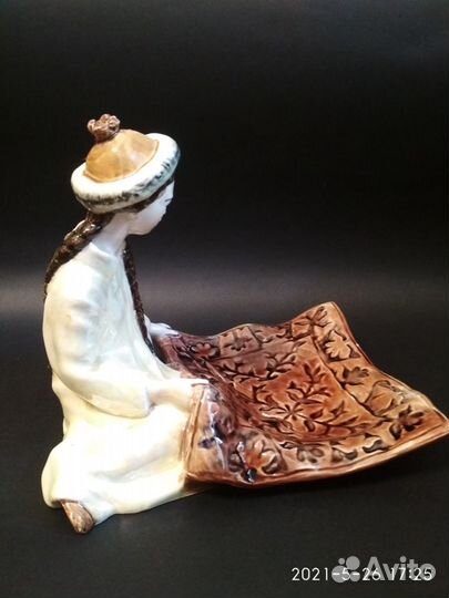 Статуэтка. Конфетница 