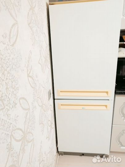 Холодильник бу stinol