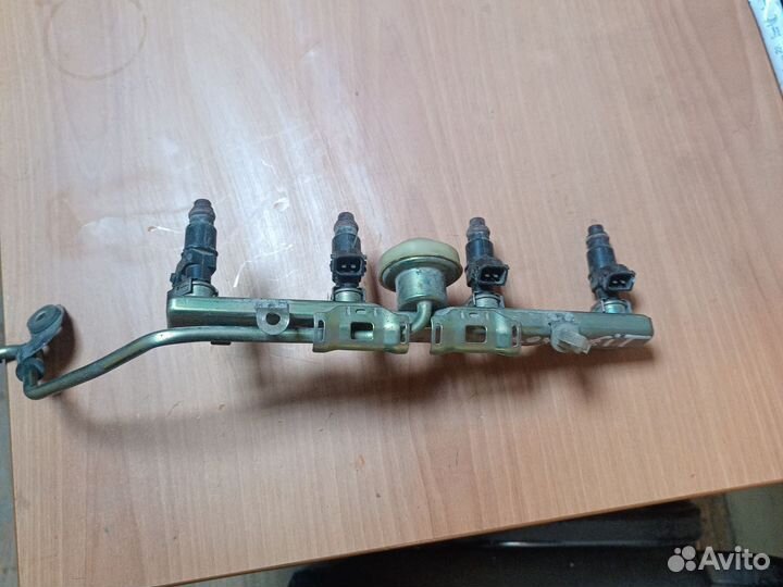 Рампа топливная 1.3 L13A honda FIT jazz GD1 GD2