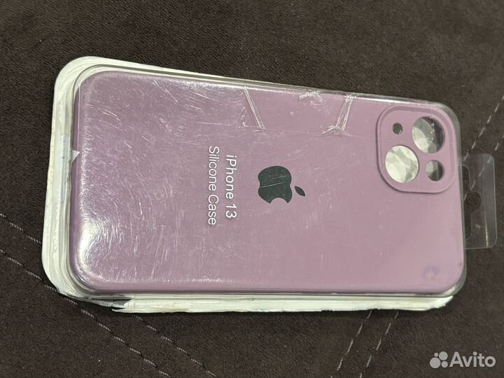 Чехол на iPhone 13