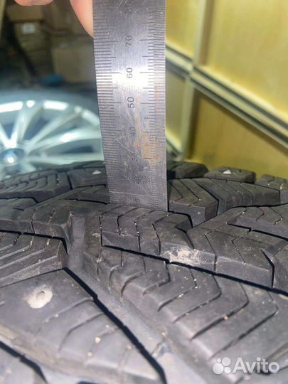 Tigar SUV Ice 215/65 R17