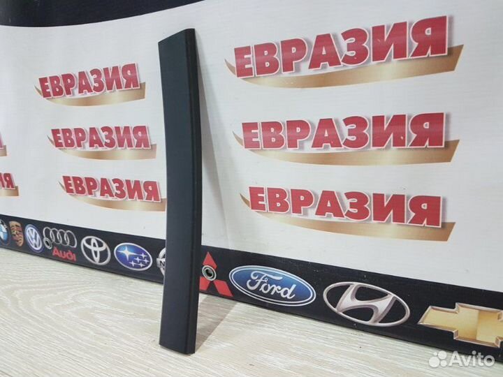 Накладка рамки двери задняя правая Bmw 5-Series