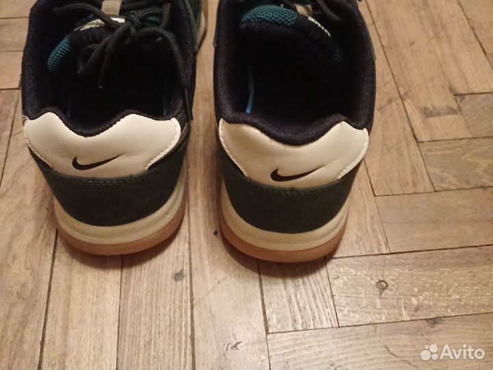 Кроссовки мужские nike бу42