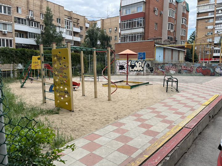 2-к. квартира, 78 м², 1/6 эт.