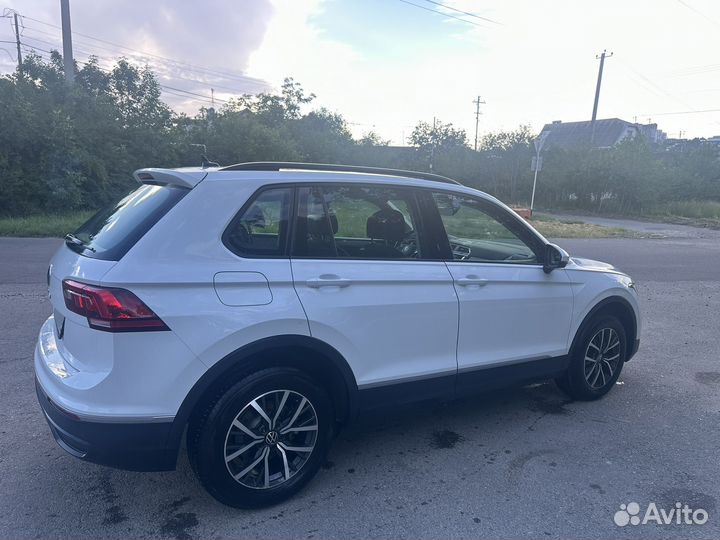 Volkswagen Tiguan 1.4 AMT, 2021, 10 800 км