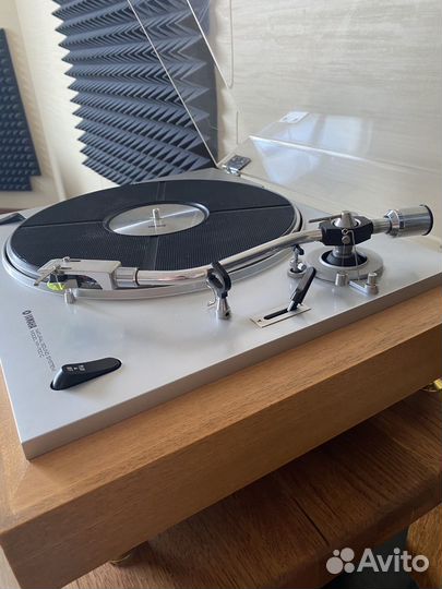 Проигрыватель винила Yamaha YP 700C